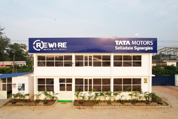 Tata Motors Inaugurates Advanced Vehicle Scrapping Facility in Kolkata