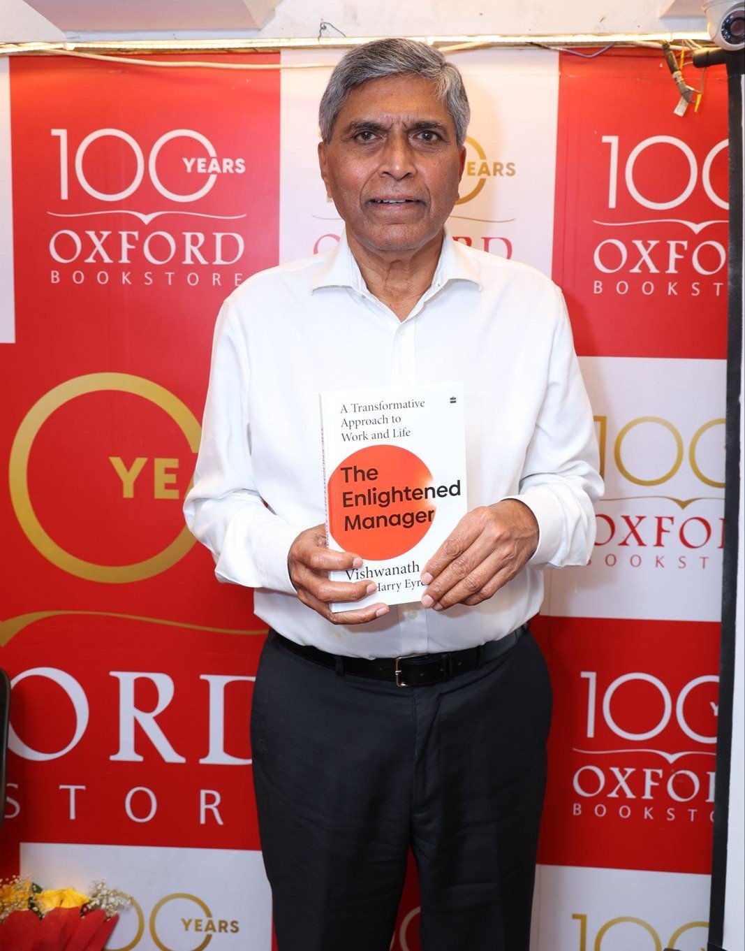 Vishwanath Alluri Unveils His book The Enlightened Manager at Oxford Bookstore