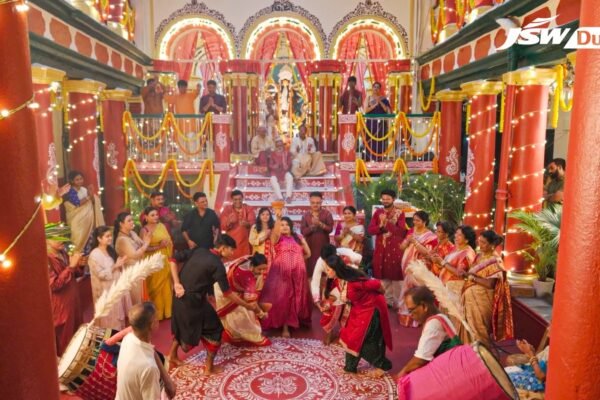 This Durga Pujo, JSW Dulux Brings a Fresh Coat of Colour to a 250-Year-Old Kolkata Badi