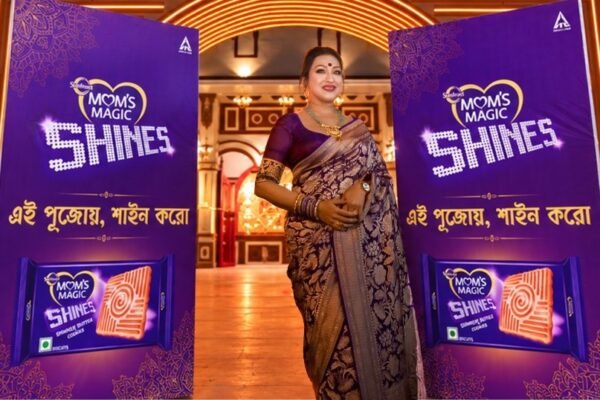 Sunfeast Mom’s Magic Shines’ Lights Up the Festivity with ‘Ei Pujo, Shine Koro!’